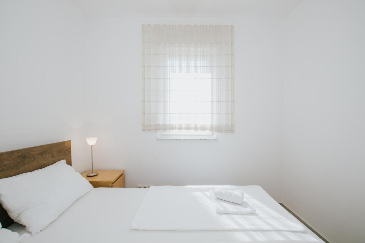 Апартаменты Apartman Sunny Трогир Экстерьер фото